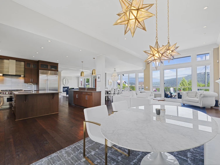 527 N Dollarton Highway, North Vancouver, BC, V7G 1N3 - 19