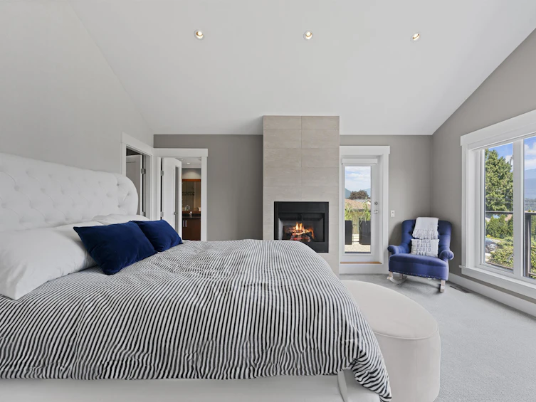 527 N Dollarton Highway, North Vancouver, BC, V7G 1N3 - 25