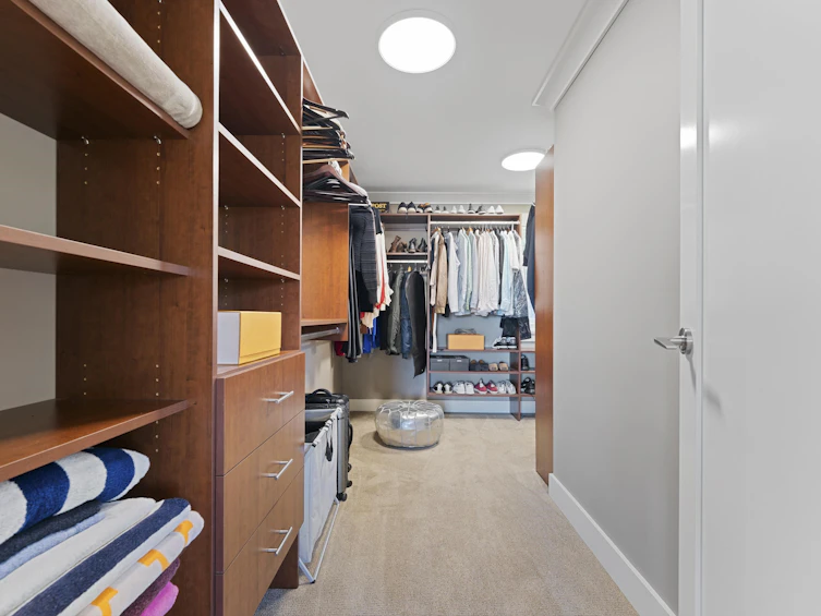 527 N Dollarton Highway, North Vancouver, BC, V7G 1N3 - 28