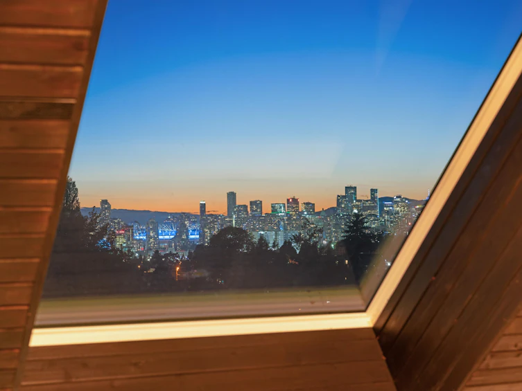 2028 E 4th Avenue, Vancouver, BC, V5N 1K4 - 10