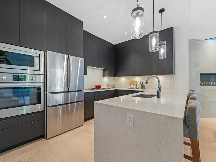 2028 E 4th Avenue, Vancouver, BC, V5N 1K4 - 17