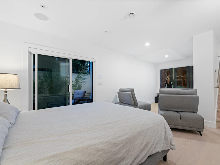 2028 E 4th Avenue, Vancouver, BC, V5N 1K4 - 27