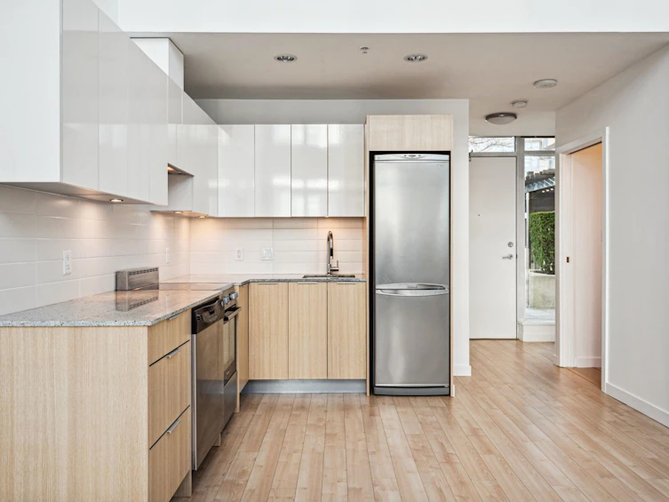 307-429 W 2nd Avenue, Vancouver, BC, V5Y 1E3 - 4
