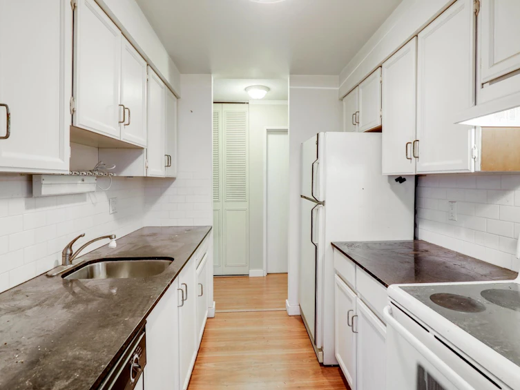 704-444 Lonsdale Avenue, North Vancouver, BC, V7M 3H5 - 9