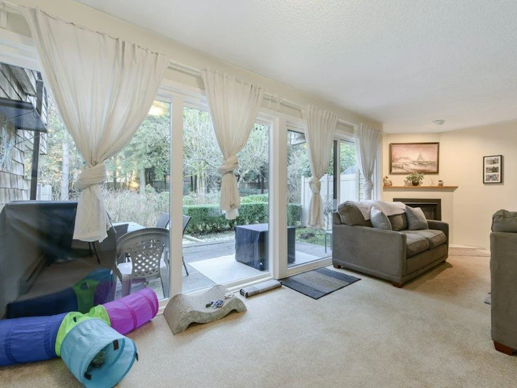9813 Belfriar Drive, Burnaby, BC, V3N 4N1 - 4