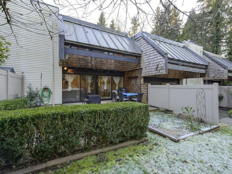 9813 Belfriar Drive, Burnaby, BC, V3N 4N1 - 20
