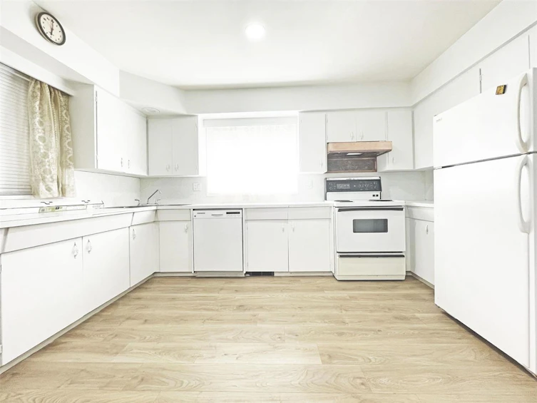 5854 Burns Place, Burnaby, BC, V5H 1X1 - 7
