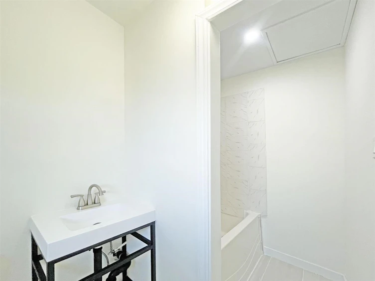 5854 Burns Place, Burnaby, BC, V5H 1X1 - 13