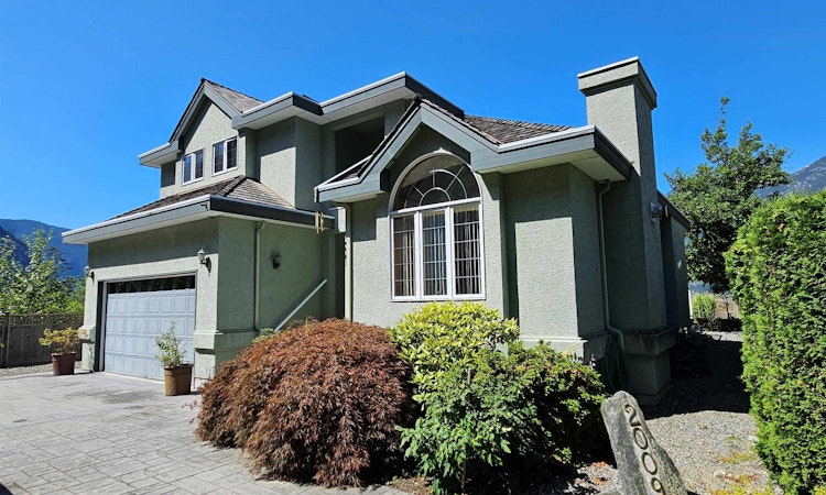 2009 Cliffside Lane