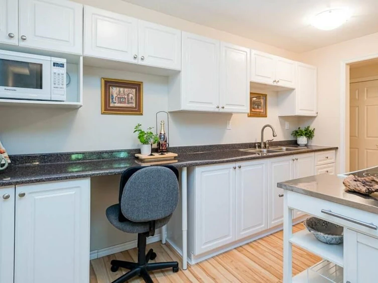 102-15020 North Bluff Road, Surrey, BC, V4B 5A4 - 4