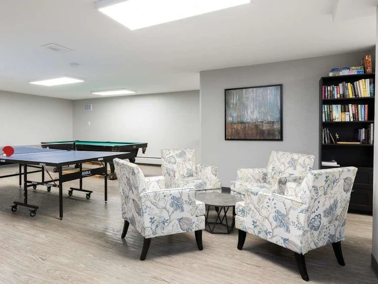 102-15020 North Bluff Road, Surrey, BC, V4B 5A4 - 30