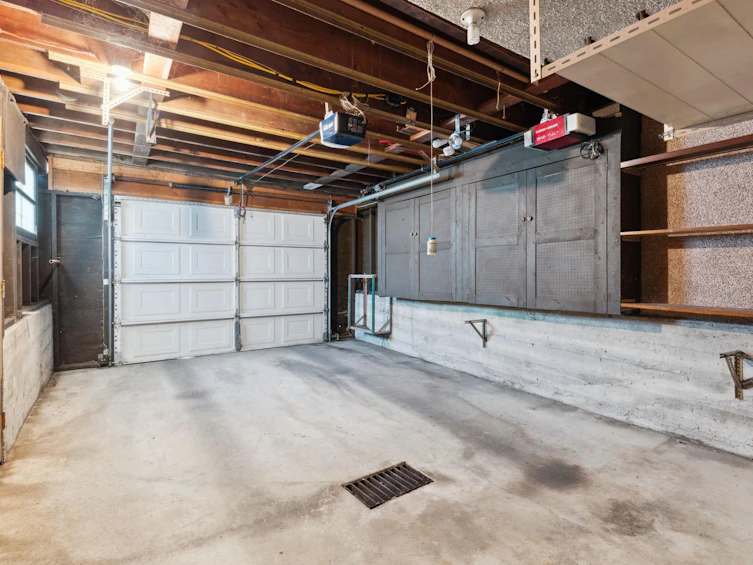 2235 E 51st Avenue, Vancouver, BC, V5P 1W4 - 32