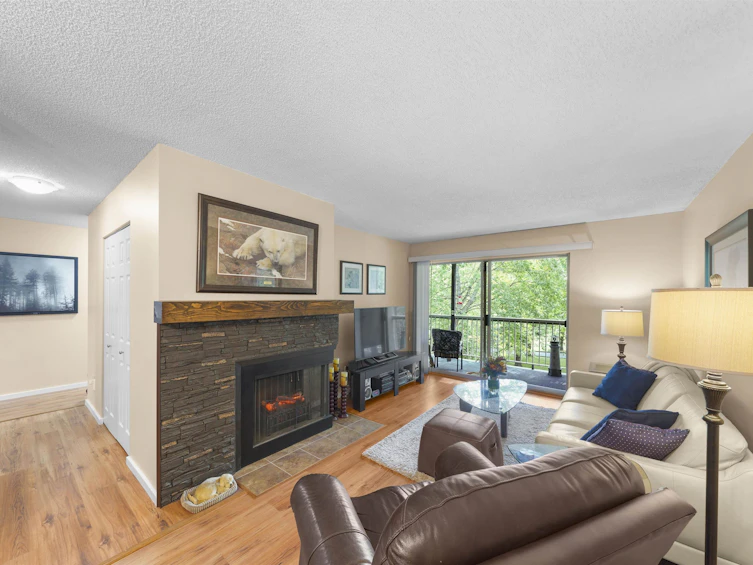 310-10631 No. 3 Road, Richmond, BC, V7A 4L8 - 4