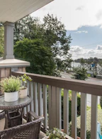 211 22233 River Road