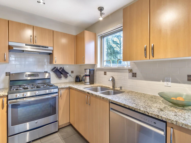 103-200 Klahanie Drive, Port Moody, BC, V3H 5K7 - 7