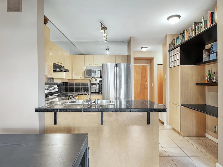 611-2228 Marstrand Avenue, Vancouver, BC, V6K 4T1 - 8