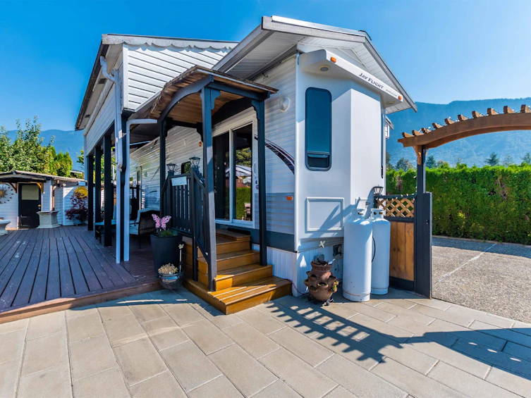 54-1436 Frost Road, Columbia Valley, BC, V2R 4X8 - 2