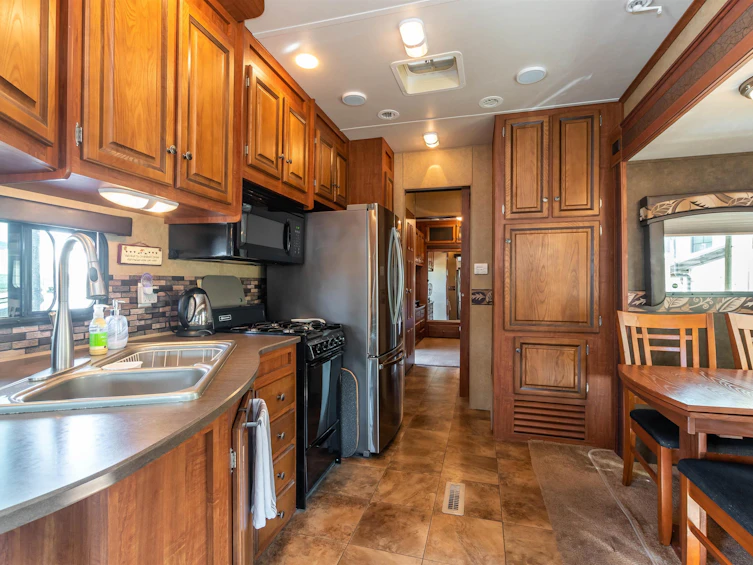 54-1436 Frost Road, Columbia Valley, BC, V2R 4X8 - 8