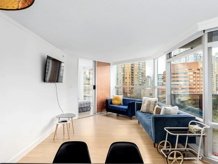 901-1050 Burrard Street, Vancouver, BC, V6Z 2S3 - 3