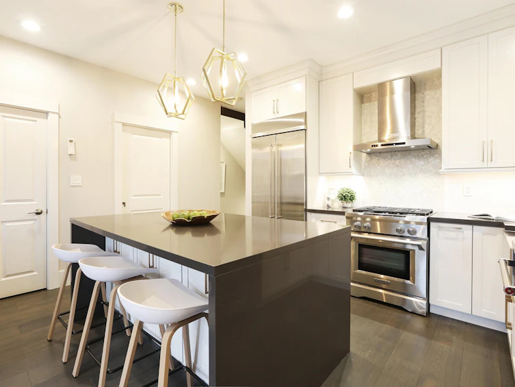 1747 W 16th Avenue, Vancouver, BC, V6J 2L9 - 5