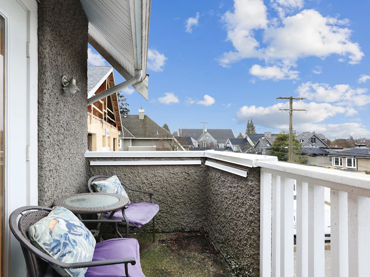 1747 W 16th Avenue, Vancouver, BC, V6J 2L9 - 14