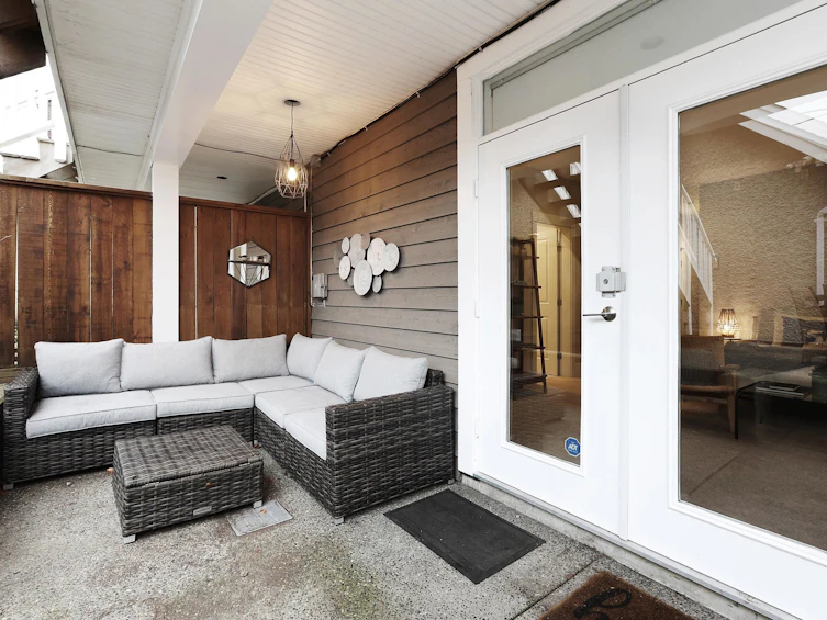 1747 W 16th Avenue, Vancouver, BC, V6J 2L9 - 23