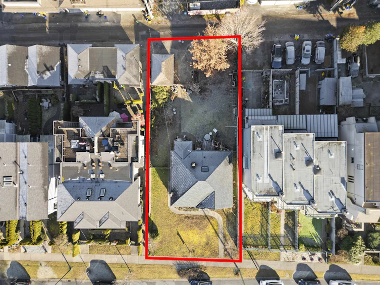 328 W 13th Street, North Vancouver, BC, V7M 1N8 - 3