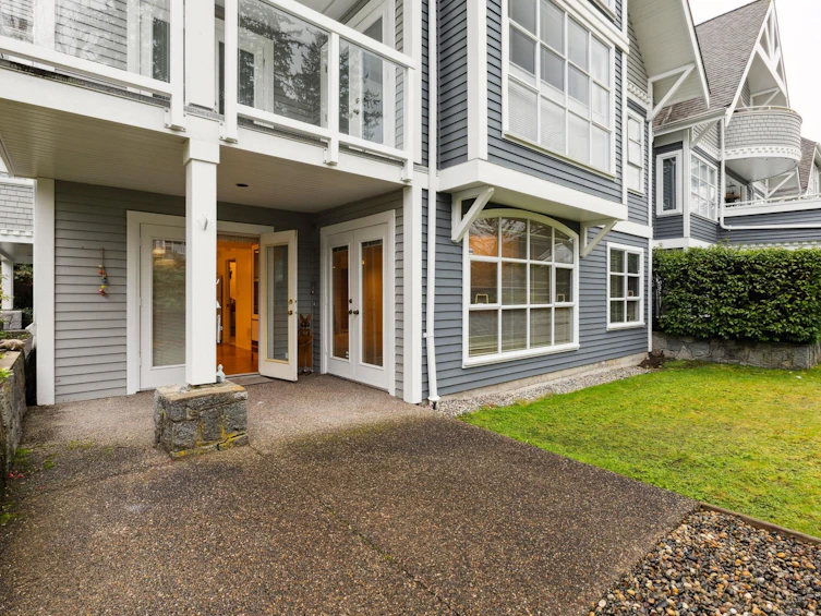 101-3377 Capilano Crescent, North Vancouver, BC, V7R 4W7 - 32
