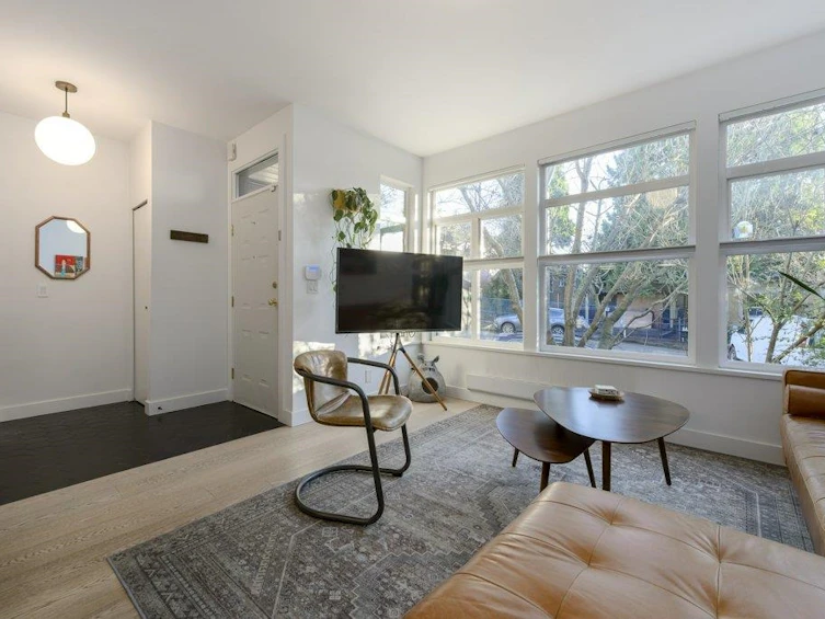 1055 E Pender Street, Vancouver, BC, V6A 4H9 - 3