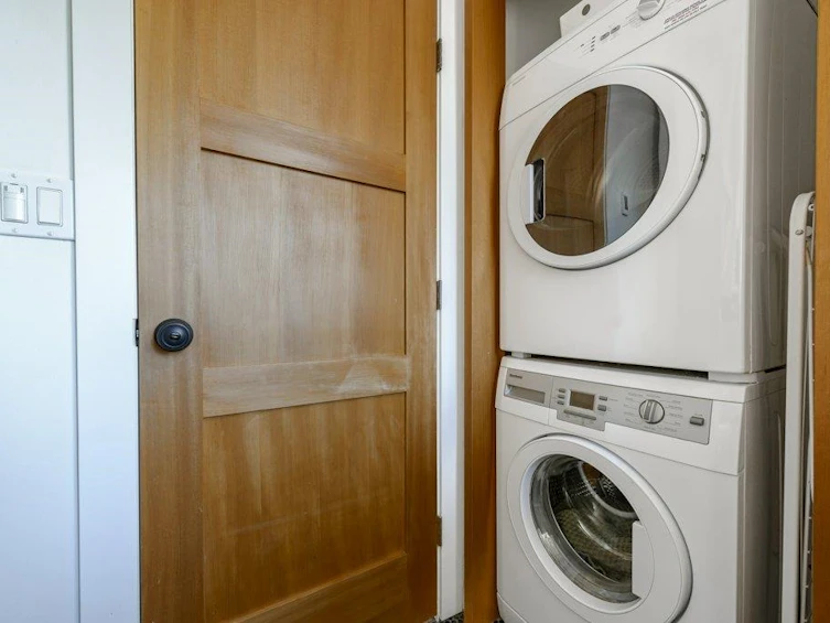 1055 E Pender Street, Vancouver, BC, V6A 4H9 - 18