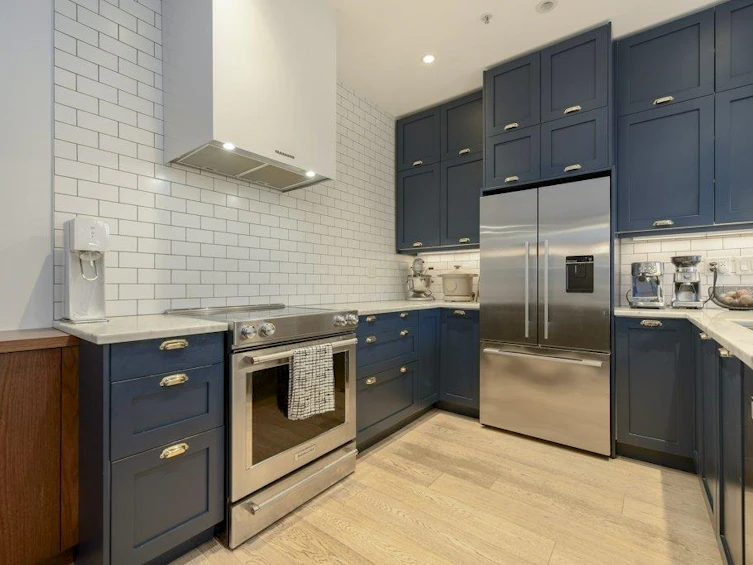 1055 E Pender Street, Vancouver, BC, V6A 4H9 - 8