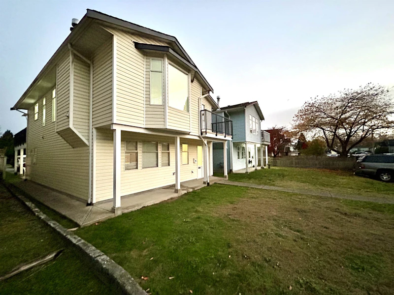 3182 Jervis Street, Port Coquitlam BC V3C 3H7