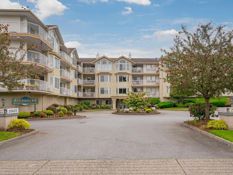 101 - 20600 53a Avenue, Langley BC V3A 8C2