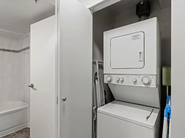 504-928 Richards Street, Vancouver, BC, V6B 6P6 - 16