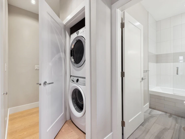 2625 Lakewood Drive, Vancouver, BC, V5N 4V3 - 20