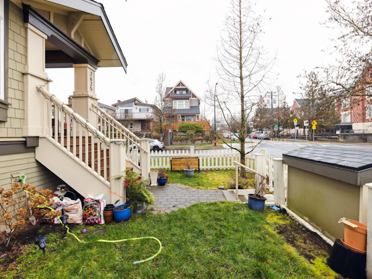 2625 Lakewood Drive, Vancouver, BC, V5N 4V3 - 29