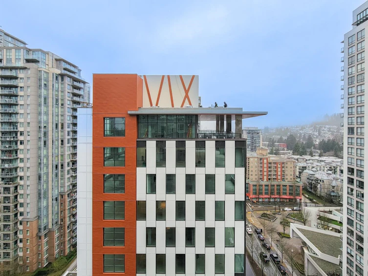 2101-3008 Glen Drive, Coquitlam, BC, V3B 0J5 - 16
