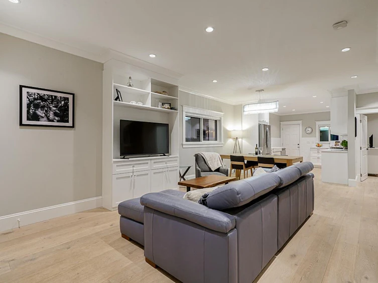 4333 Elgin Street, Vancouver, BC, V5V 4R5 - 4