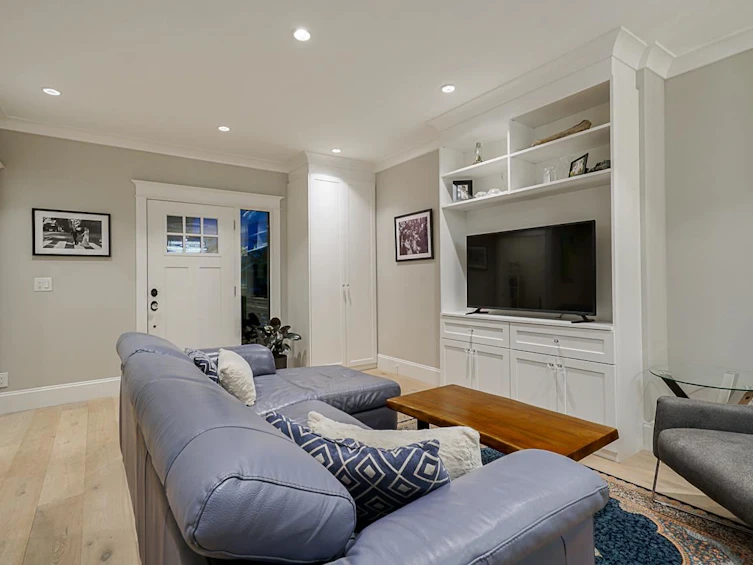 4333 Elgin Street, Vancouver, BC, V5V 4R5 - 5
