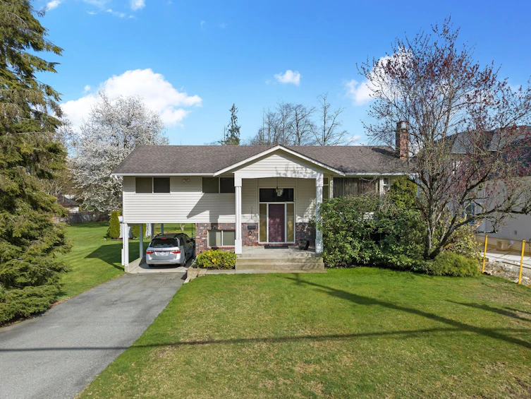 11068 156 Street, Surrey, BC, V3R 6J8 - 2