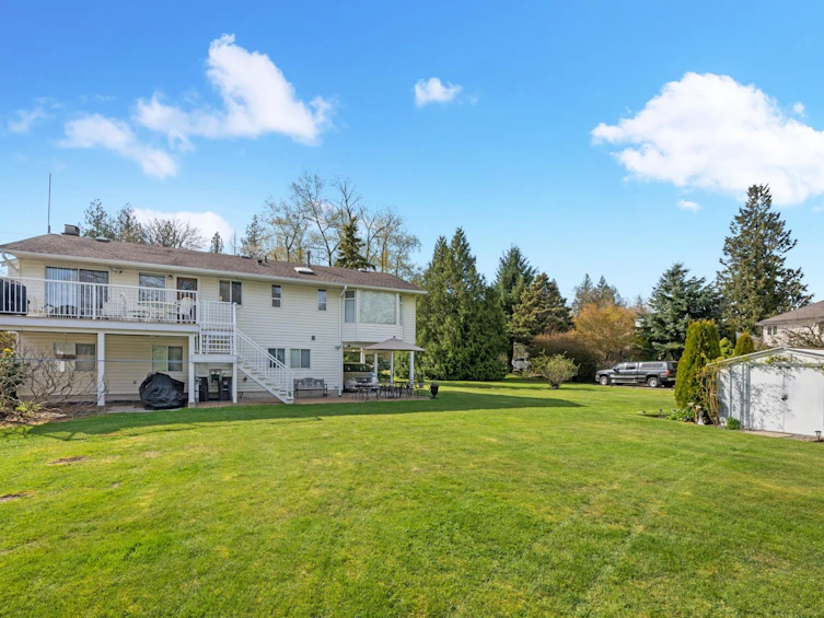 11068 156 Street, Surrey, BC, V3R 6J8 - 12