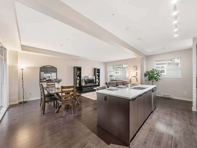 802-11295 Pazarena Place, Maple Ridge, BC, V2X 4K9 - 6