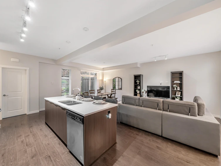 802-11295 Pazarena Place, Maple Ridge, BC, V2X 4K9 - 10