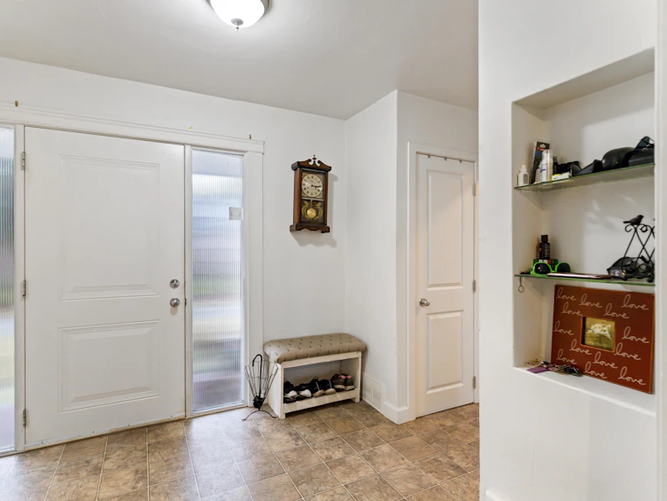 34150 Glenwill Avenue, Abbotsford, BC, V2S 1X6 - 9