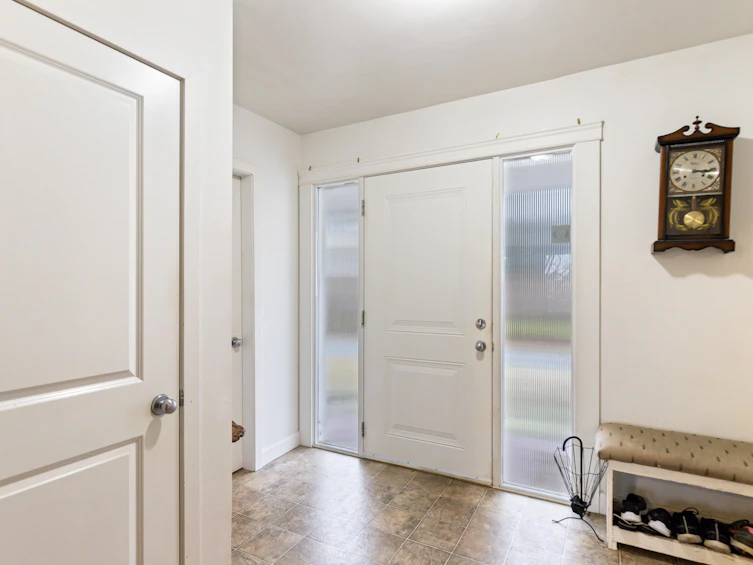 34150 Glenwill Avenue, Abbotsford, BC, V2S 1X6 - 10