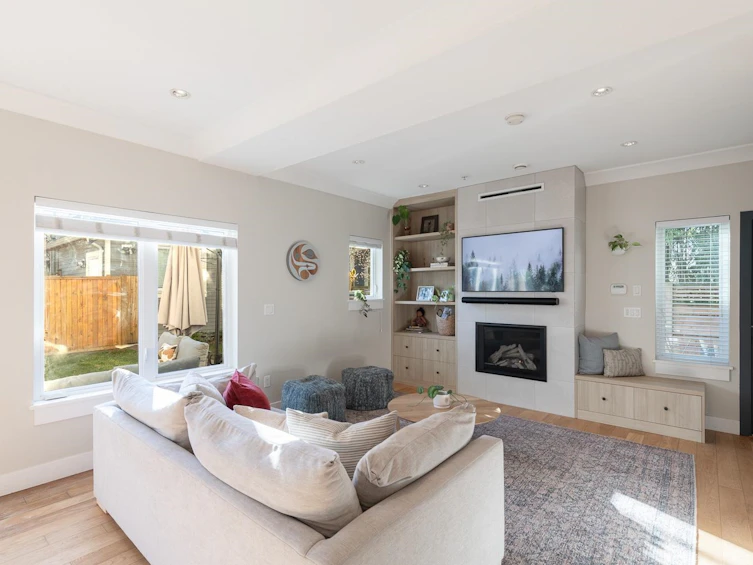 526 E 10th Avenue, Vancouver, BC, V5T 2A4 - 3