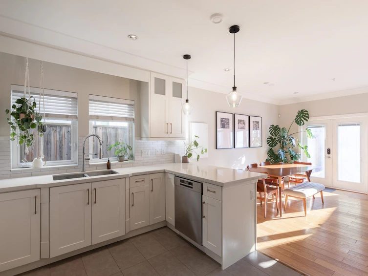 526 E 10th Avenue, Vancouver, BC, V5T 2A4 - 9