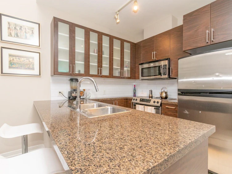 TH16-2345 Madison Avenue, Burnaby, BC, V5C 0B3 - 9