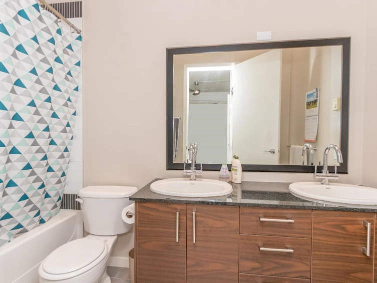 TH16-2345 Madison Avenue, Burnaby, BC, V5C 0B3 - 13