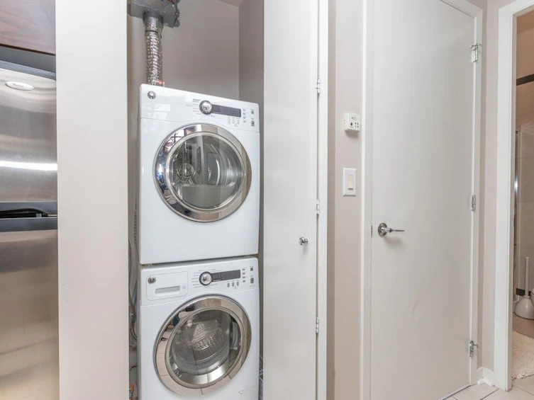 TH16-2345 Madison Avenue, Burnaby, BC, V5C 0B3 - 16